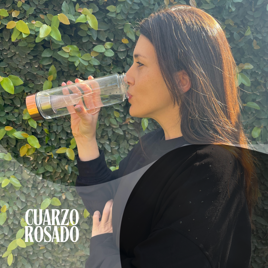 Botella Amuleto™ con Cuarzo Rosado para Amar y Perdonar